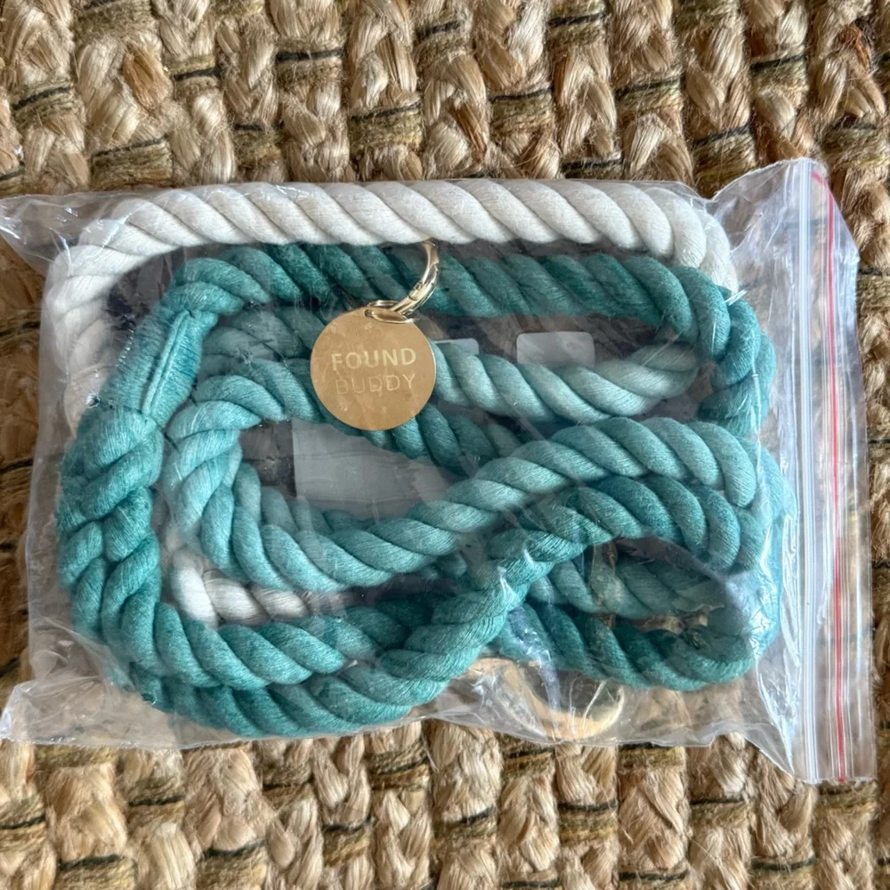 FOUND BUDDY ❤️‍🔥 NWT PURPLE OR BLUE AND GREEN ROPE LEASH WITH GOLD HARDWARE